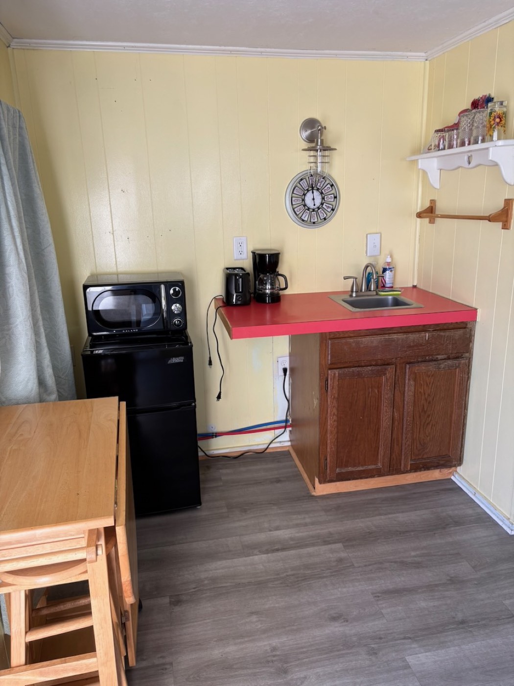 Cabin (8/10)