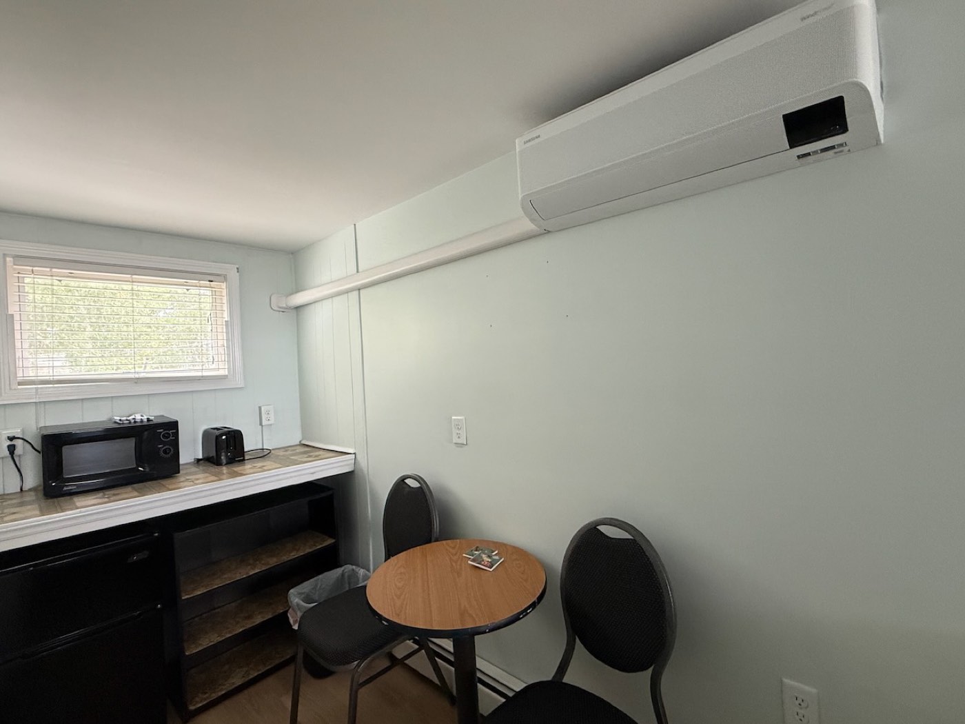 Motel Room (3/4)